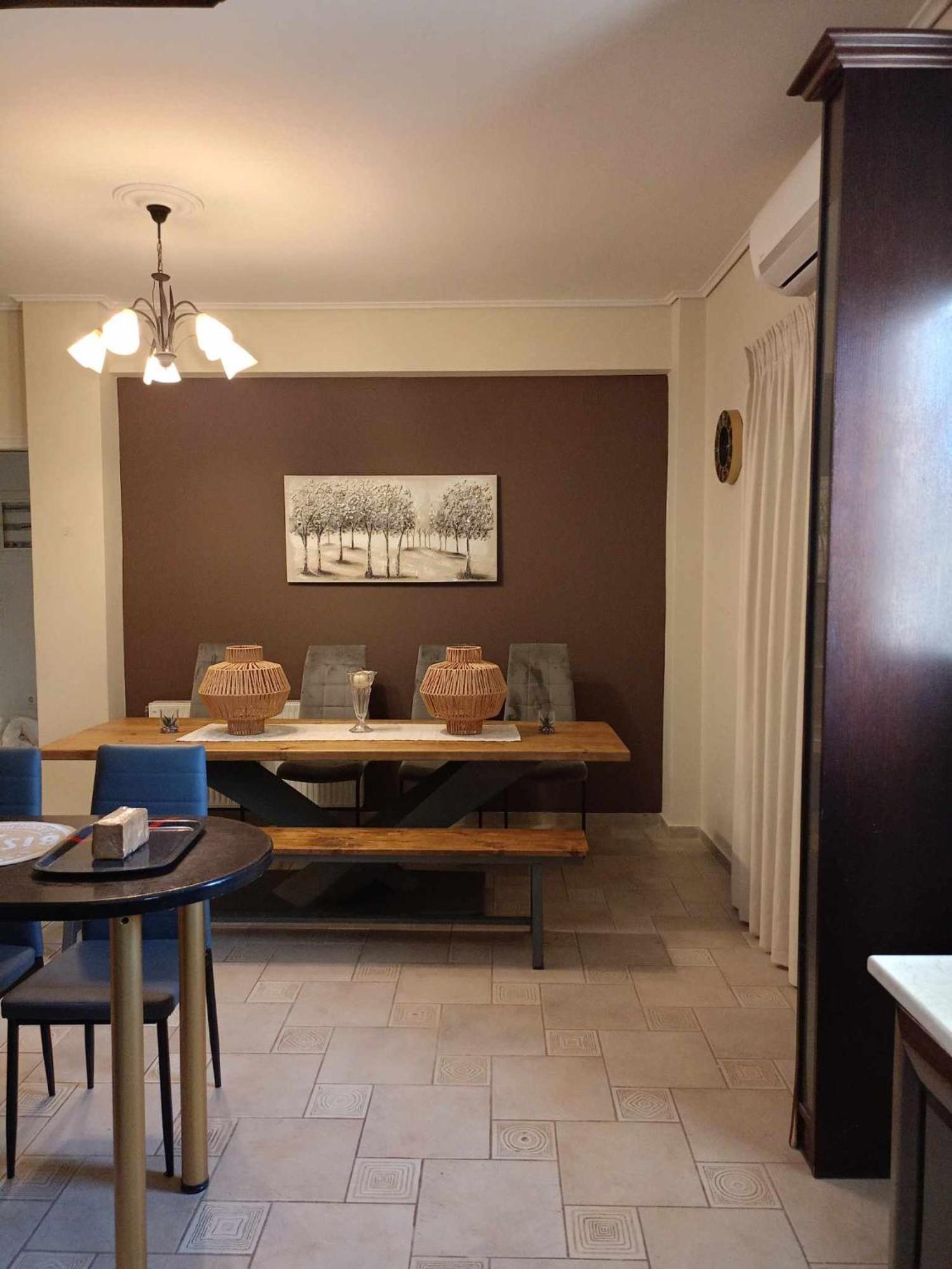 Comfortable Apartment In Kiato Exterior photo